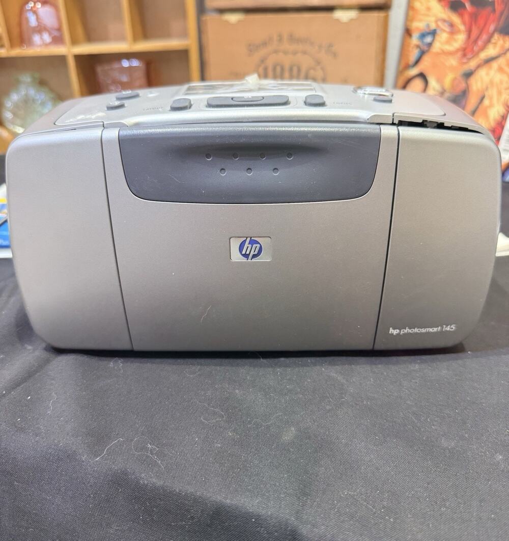 HP Photosmart 145 Compact Photo Printer Q3025A w Power Adapter No USB Powers On